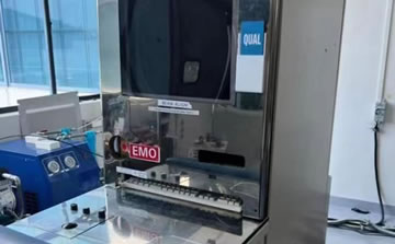 HITACHI S-8840掃描電子顯微鏡